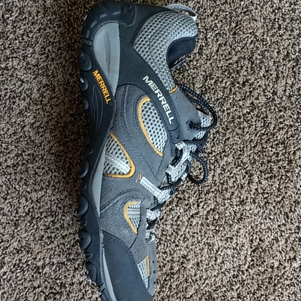 Men's brand new Merrells